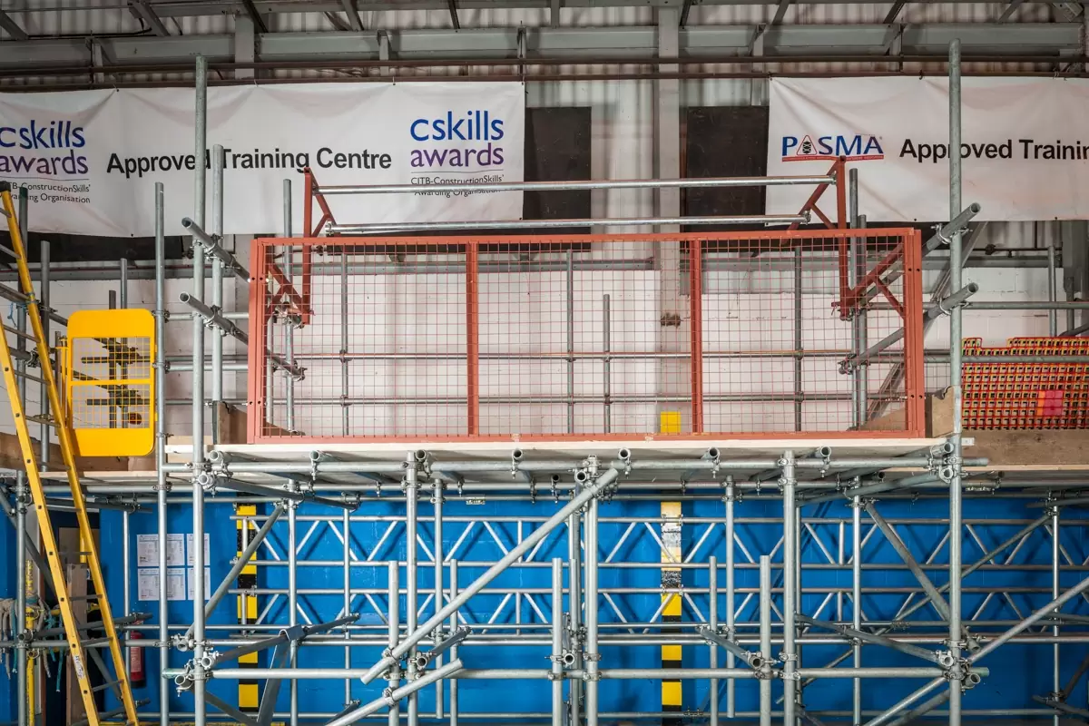 load-gate-in-use-2