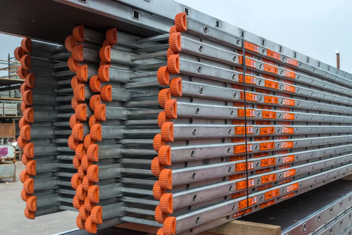 steel-ladder-2