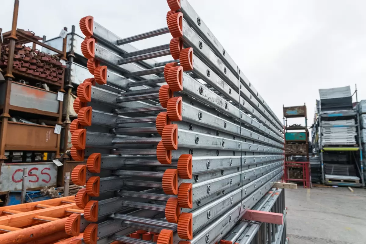 steel-ladder-3
